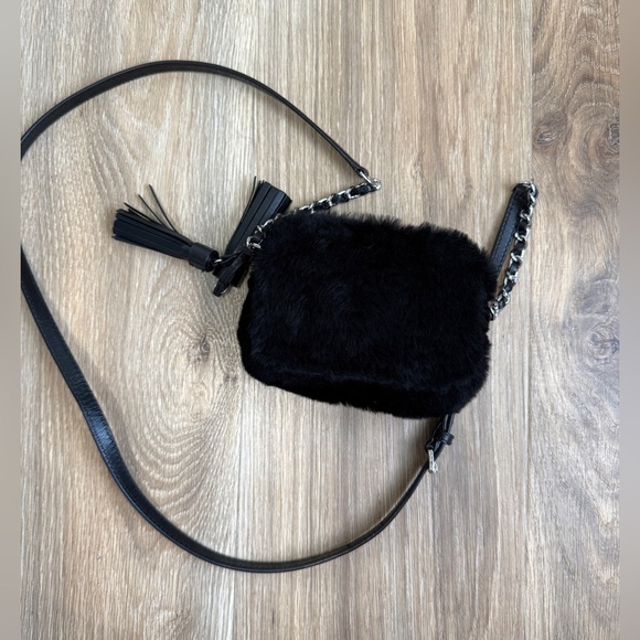 MICHAEL Michael Kors Fur Jet Set Travel Small Chain Crossbody NWOT - Picture 4 of 5